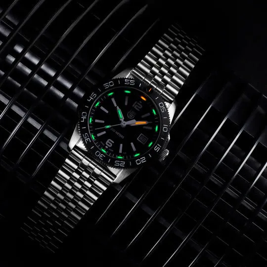 Luminox Pacific Diver Ripple 39mm Diver Watch XS.3122M
