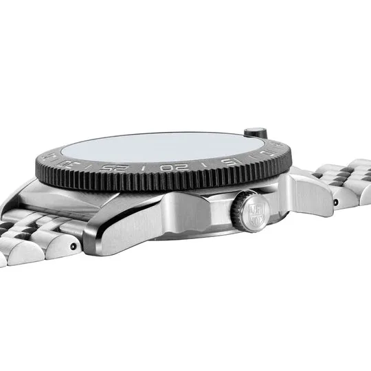Luminox Pacific Diver Ripple 39mm Diver Watch XS.3122M
