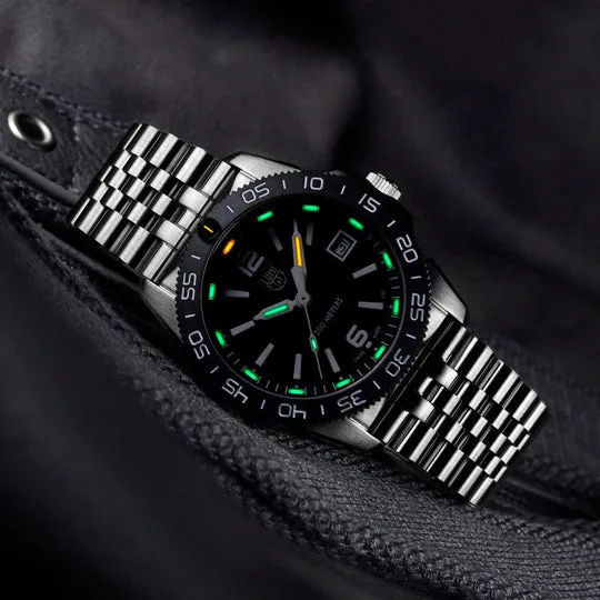Luminox Pacific Diver Ripple 39mm Diver Watch XS.3122M