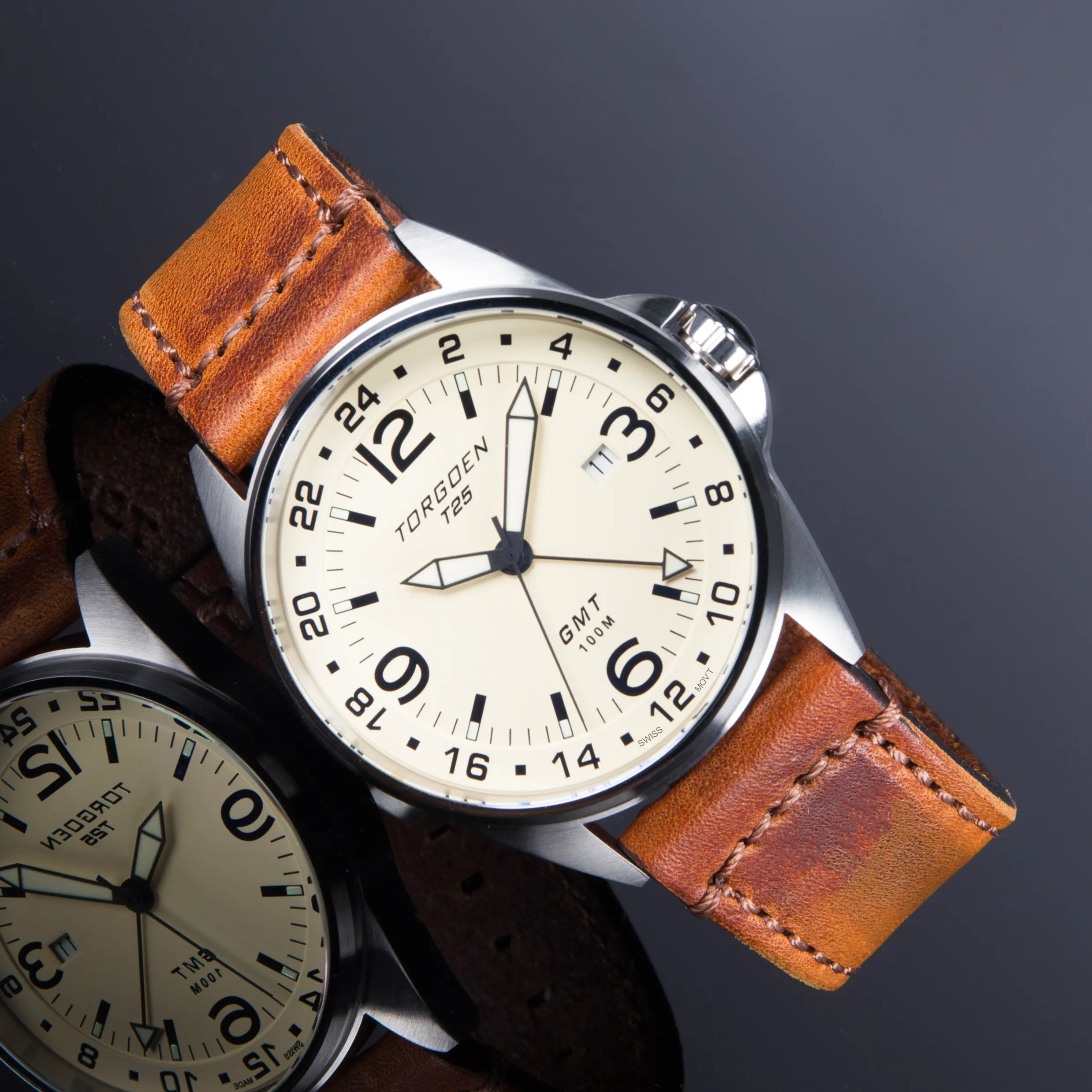 T25 Cream Sapphire | 44mm, Vintage Leather Strap